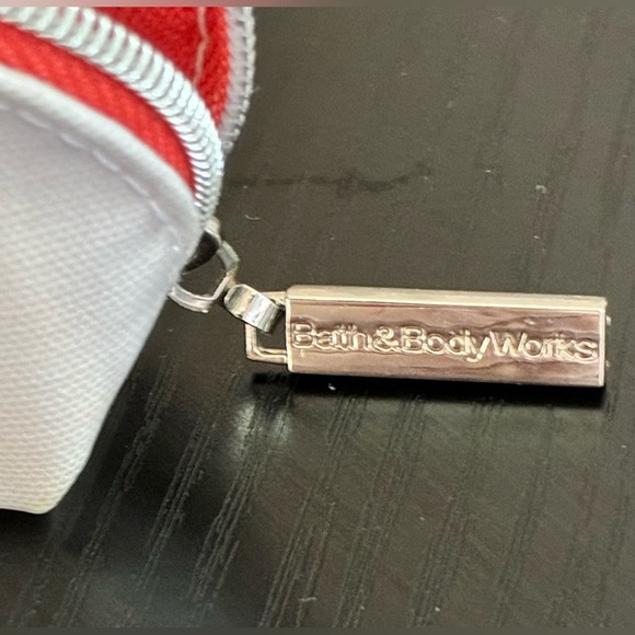 Bath & Bodyworks Limited Edition Butterfly Flower Solid Perfume Charm & Pouch - Picture 4 of 13